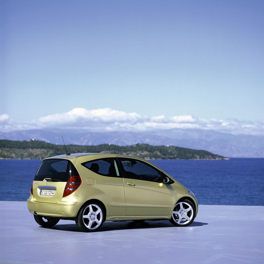  Mercedes-Benz A-Class 3-Door 2004 года  (фото 29 из 138)